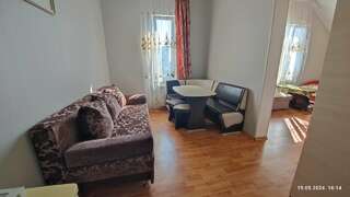 Гостиница В гостях у Анны Адлер Cемейный номер с собственной ванной комнатой-5